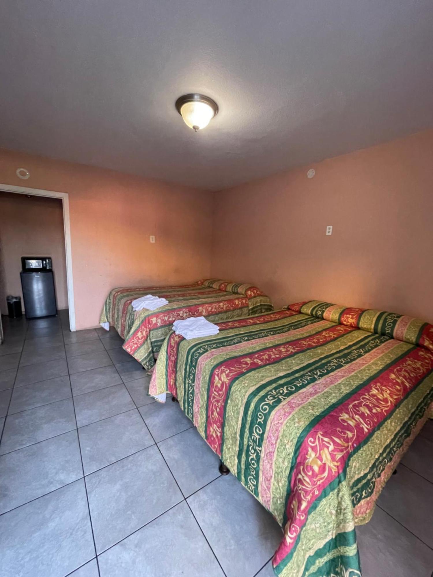 Monterey Motel Long Beach Bilik gambar